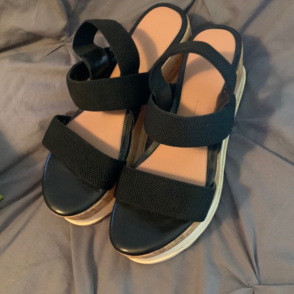 Ladies sandals